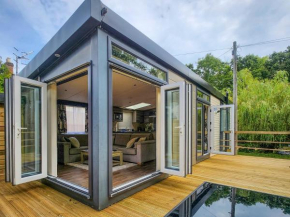 Pigeon Coo Lodge